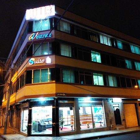 Hotel Velanez Suite Riobamba Esterno foto