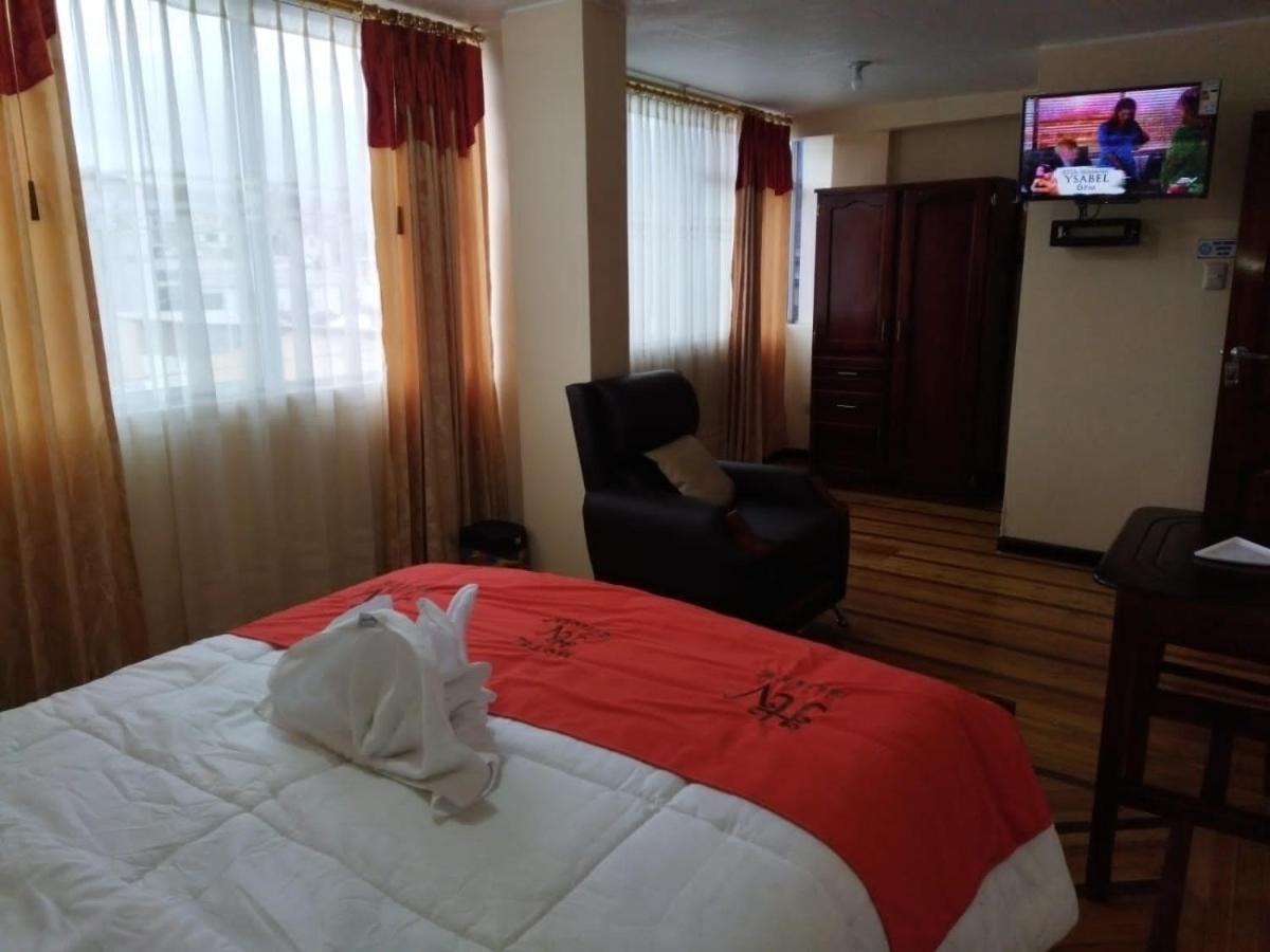 Hotel Velanez Suite Riobamba Esterno foto