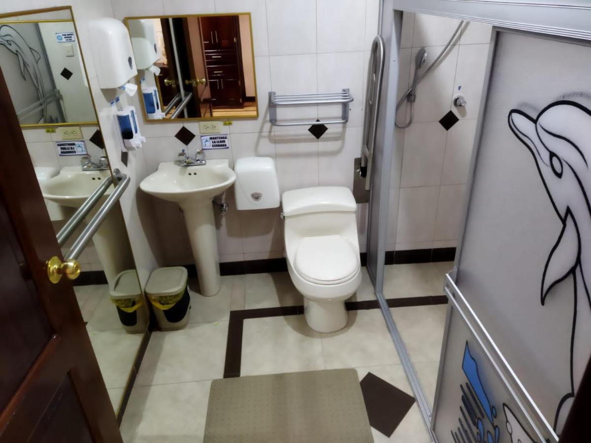 Hotel Velanez Suite Riobamba Esterno foto