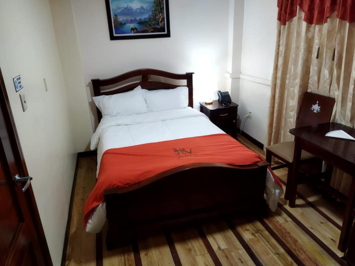 Hotel Velanez Suite Riobamba Esterno foto