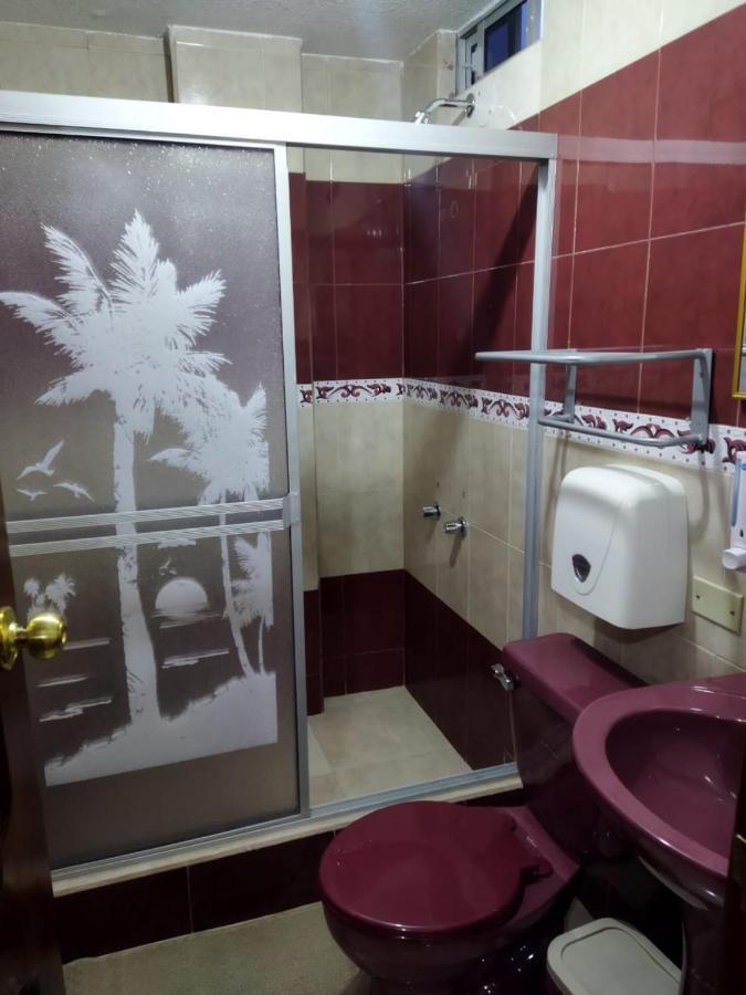 Hotel Velanez Suite Riobamba Esterno foto