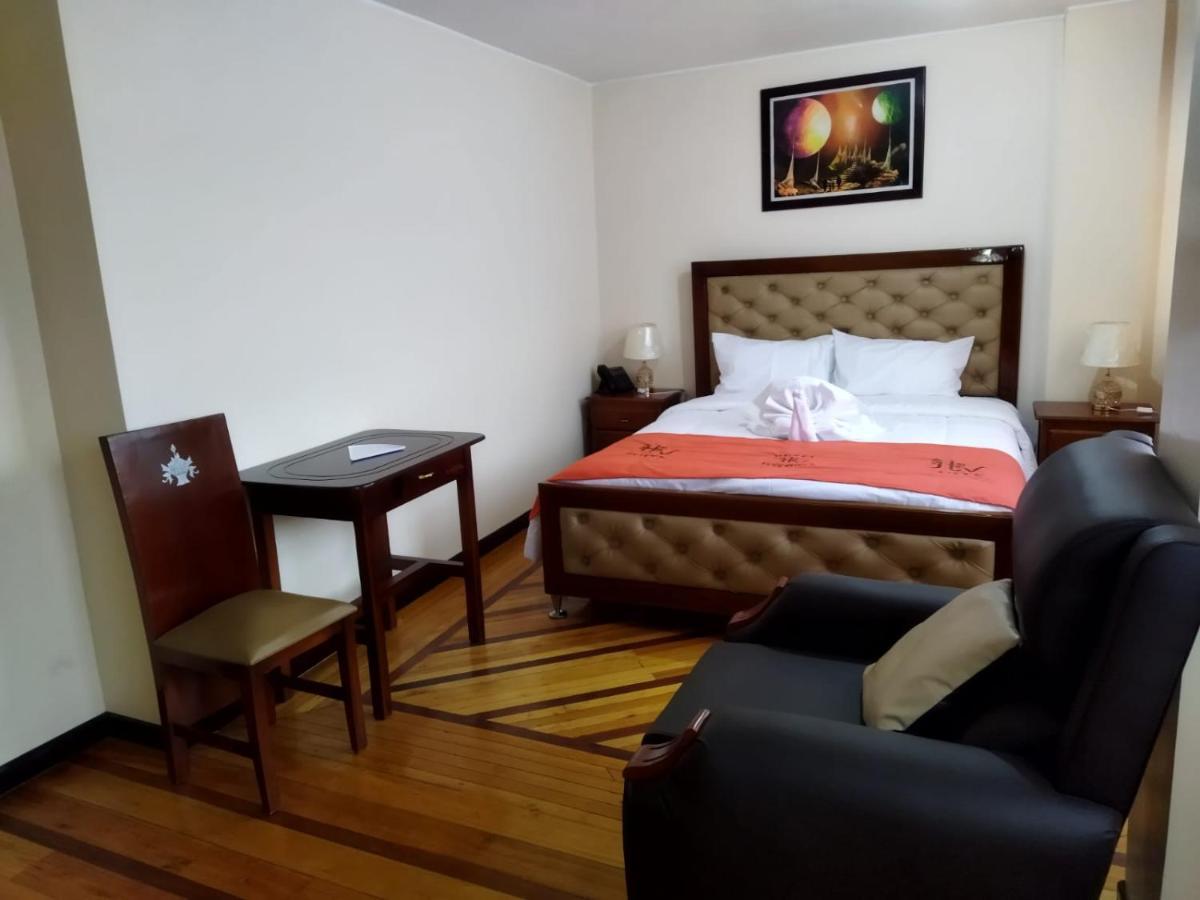 Hotel Velanez Suite Riobamba Esterno foto
