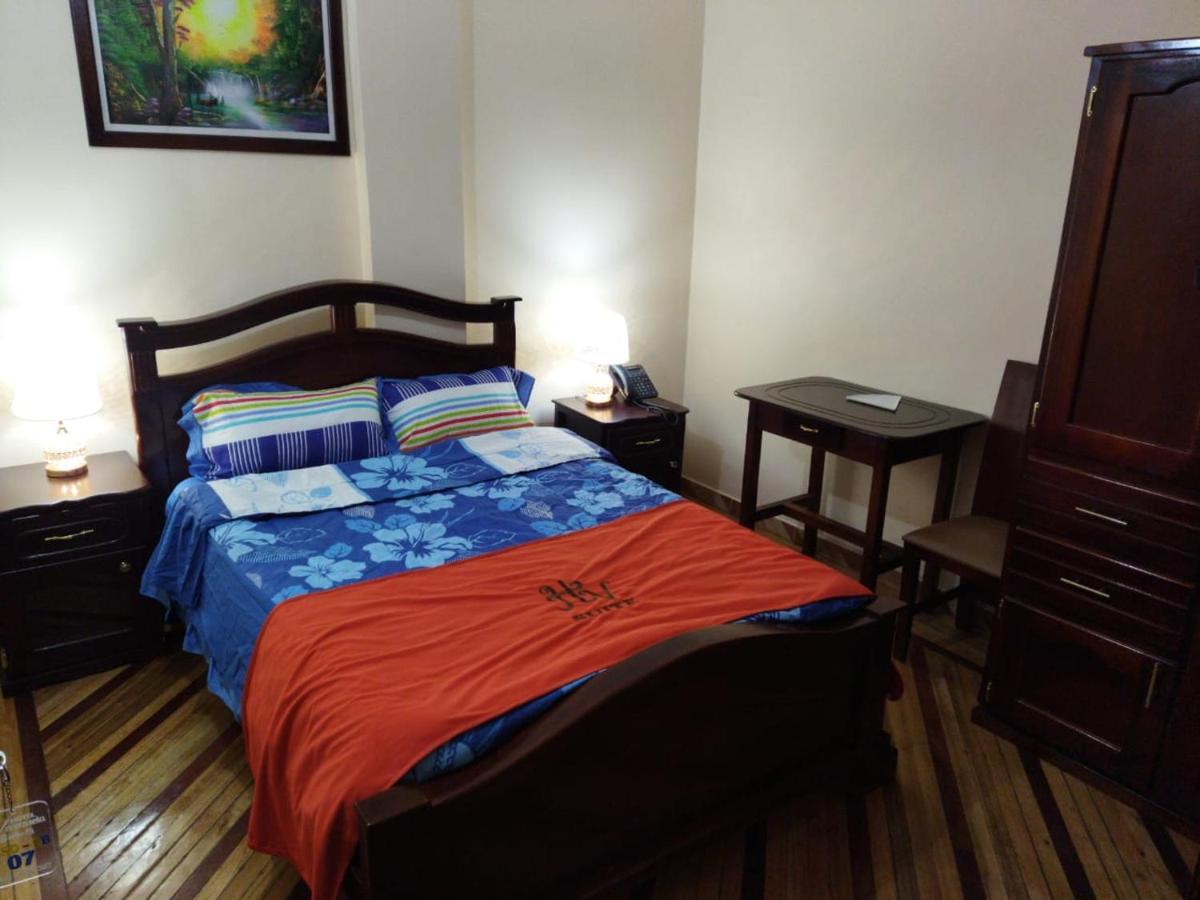 Hotel Velanez Suite Riobamba Esterno foto
