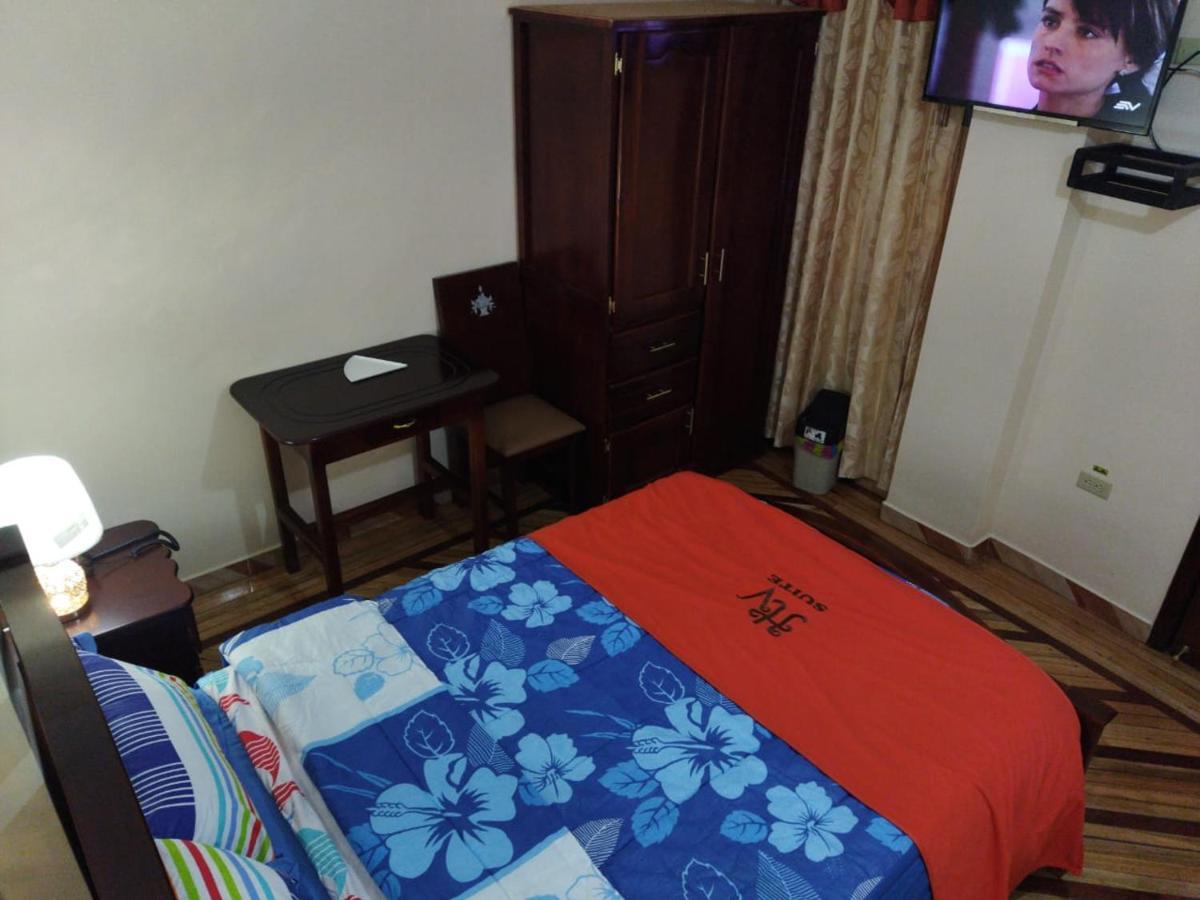 Hotel Velanez Suite Riobamba Esterno foto