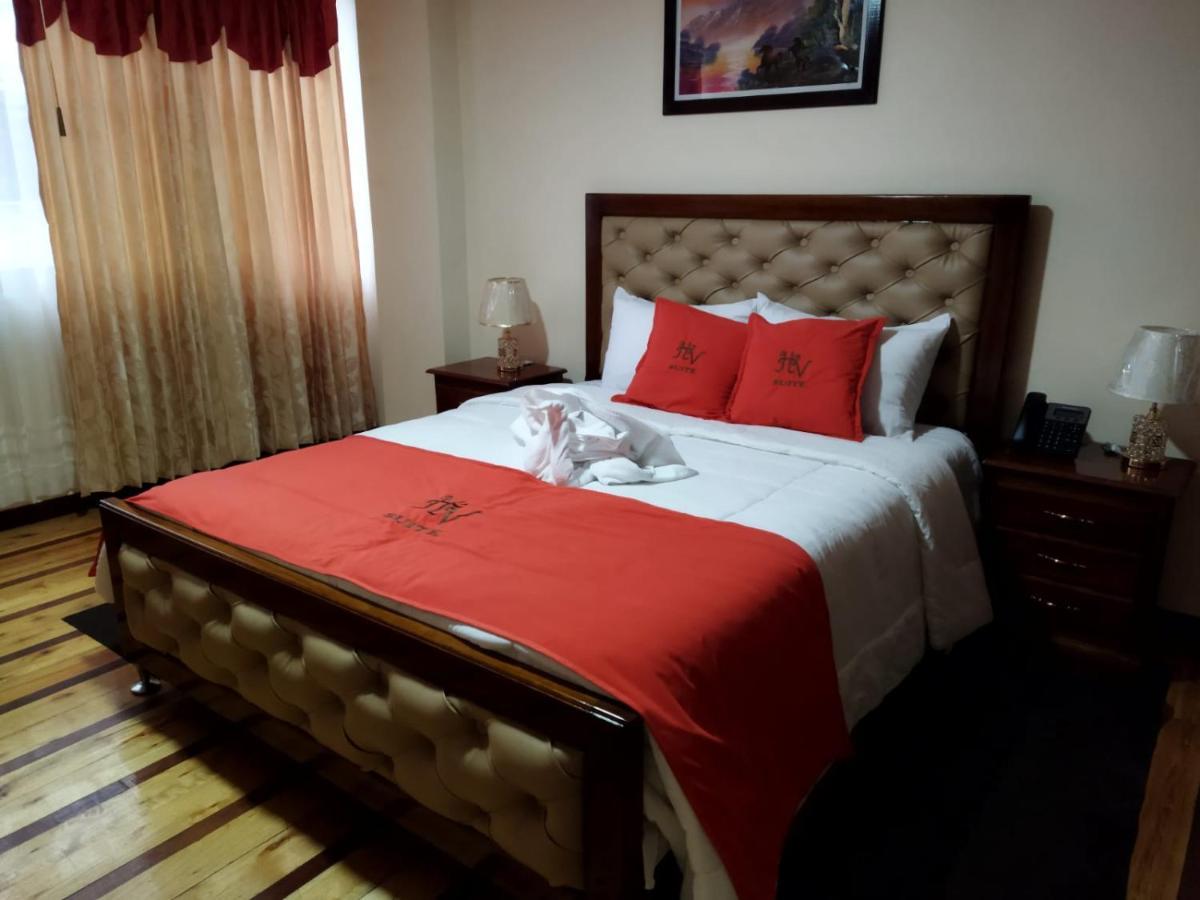Hotel Velanez Suite Riobamba Esterno foto